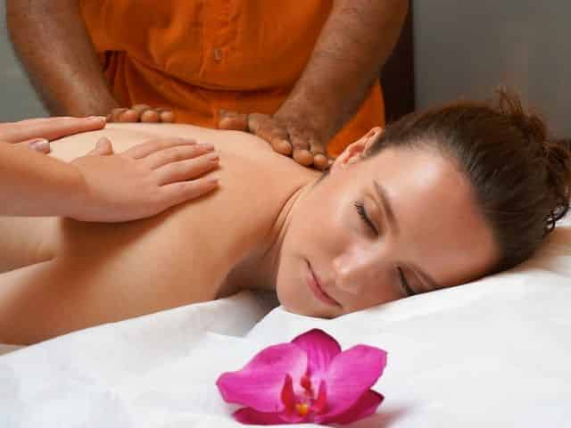 Relaxing mobile massage therapy, bringing luxury to your doorstep.